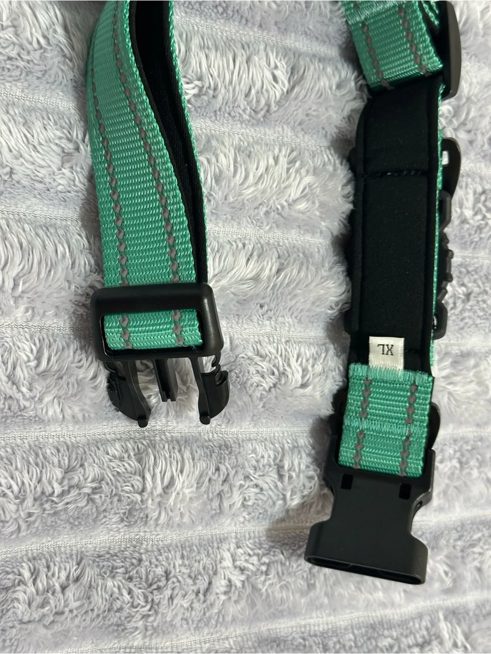 Adjustable Green Nylon Dog Collar with Quick-Release Buckle